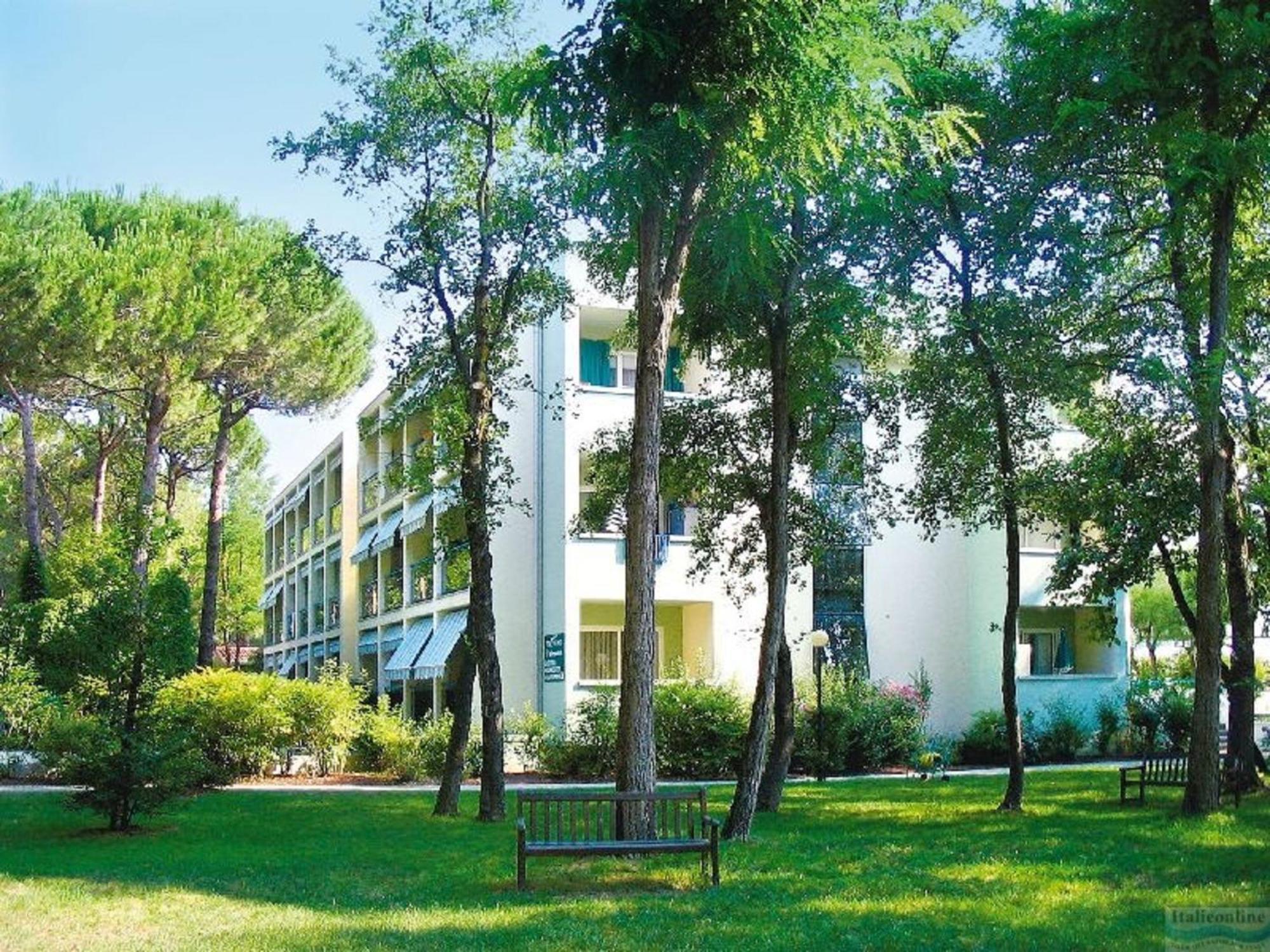 Residence Pinewood Bibione Esterno foto